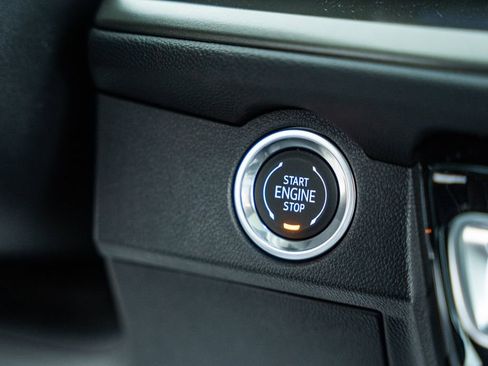 New 2026 Chevrolet Traverse LT w/ Sun and Wheel Package image 26