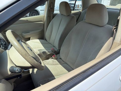 Used 2009 Nissan Versa 1.8 S w/ ABS Pkg FWD image 5