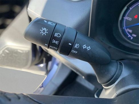 Used 2022 Toyota RAV4 Limited image 25