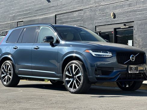 Certified 2023 Volvo XC90 T8 Plus AWD/4WD image 10