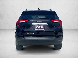 Used 2023 GMC Terrain SLE w/ Driver Convenience Package FWD video 4
