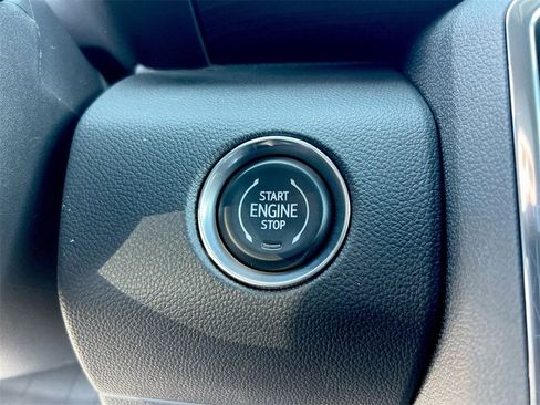 New 2025 GMC Acadia Elevation image 15