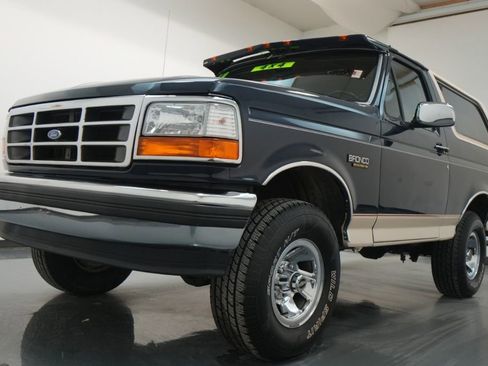 Used 1992 Ford Bronco Eddie Bauer image 4