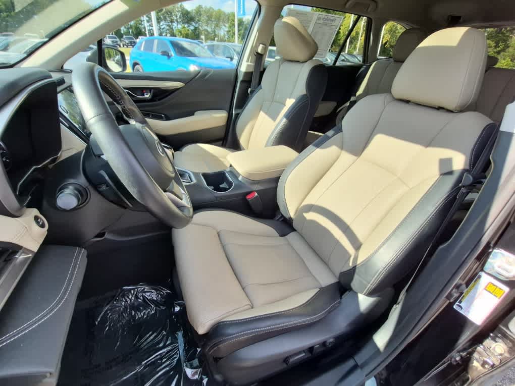 Used 2025 Subaru Outback Limited AWD/4WD image 13