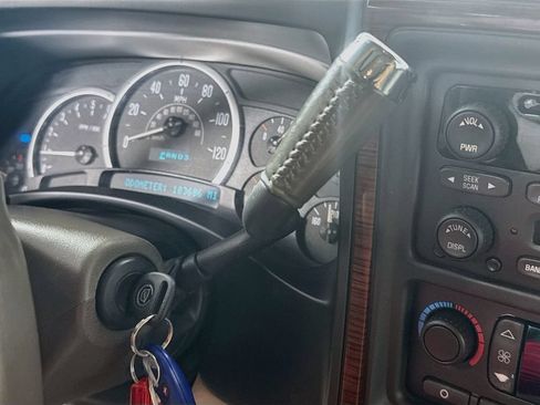 Used 2003 Cadillac Escalade EXT AWD/4WD image 15