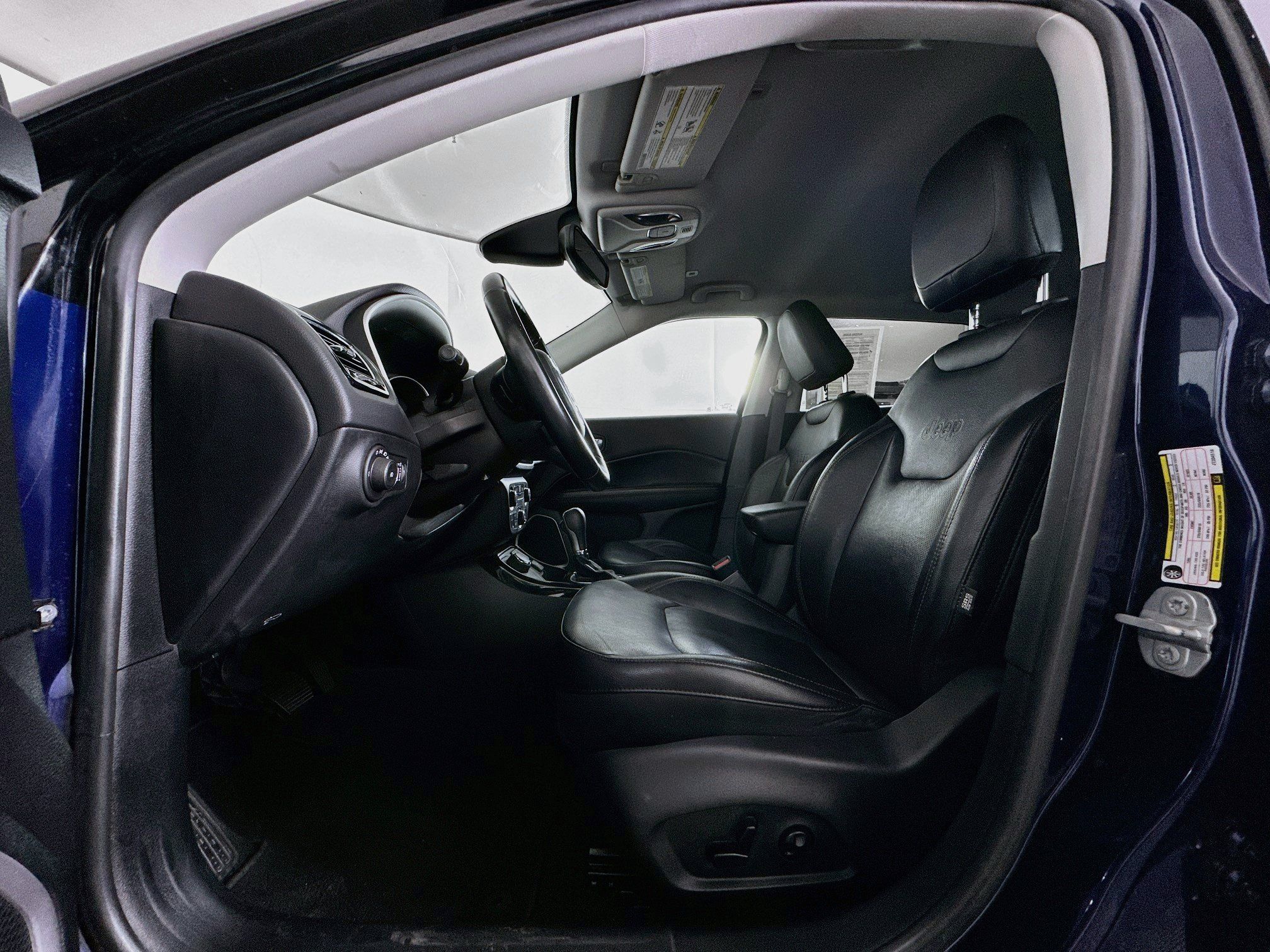 Used 2018 Jeep Compass Limited AWD/4WD image 13