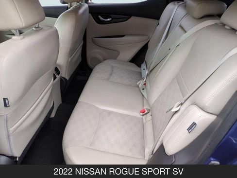 Used 2022 Nissan Rogue Sport SV w/ Technology Package FWD image 16