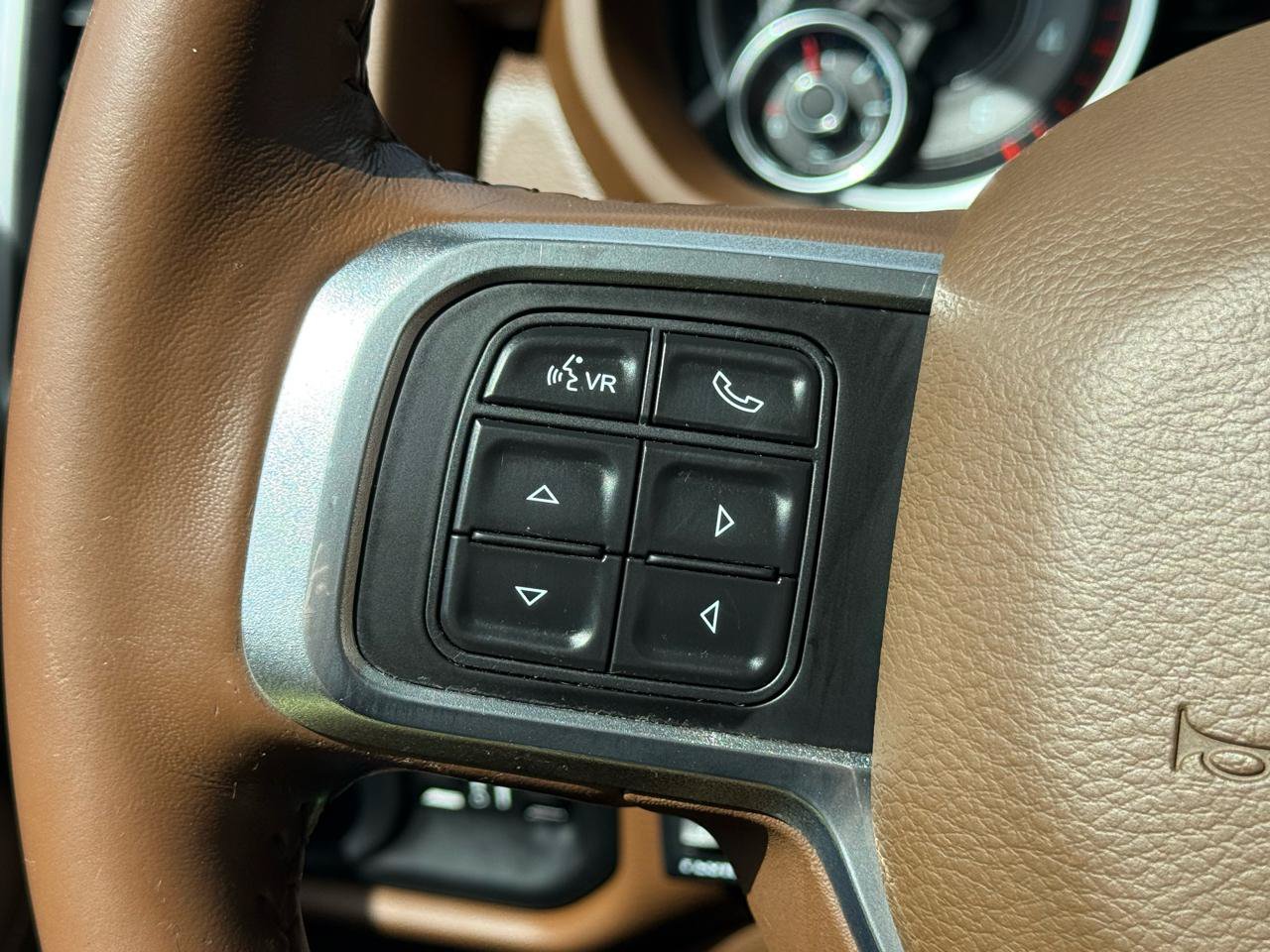 Used 2020 RAM 3500 Laramie AWD/4WD image 59