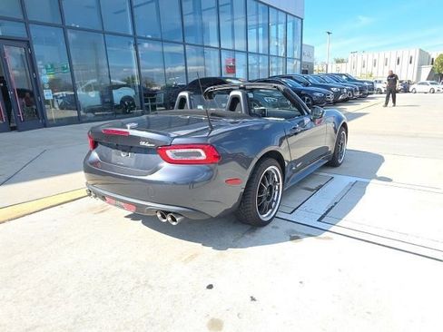 Used 2018 FIAT 124 Spider Classica w/ Technology Group image 5
