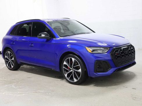 Used 2023 Audi SQ5 Premium Plus w/ Premium Plus Package image 13