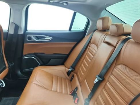 Used 2017 Alfa Romeo Giulia Ti w/ TI 19" Sport Package image 28