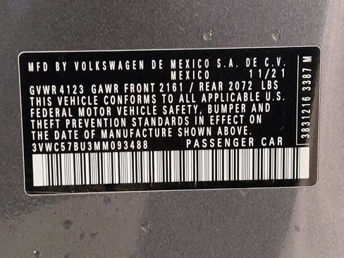 Used 2021 Volkswagen Jetta SE w/ SE Cold Weather Package image 33