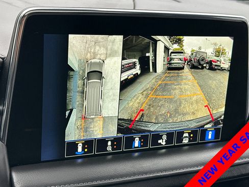 Used 2022 Chevrolet Tahoe LT w/ Luxury Package image 22