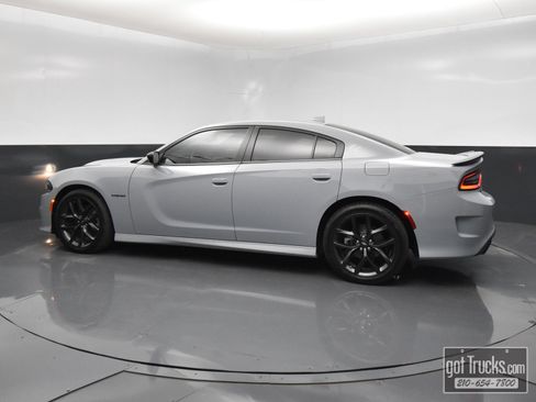 Used 2022 Dodge Charger R/T w/ Blacktop Package RWD image 3
