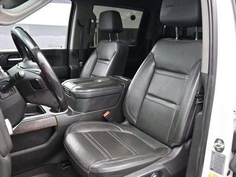 Used 2022 GMC Sierra 3500 Denali w/ Denali Ultimate Package AWD/4WD image 18