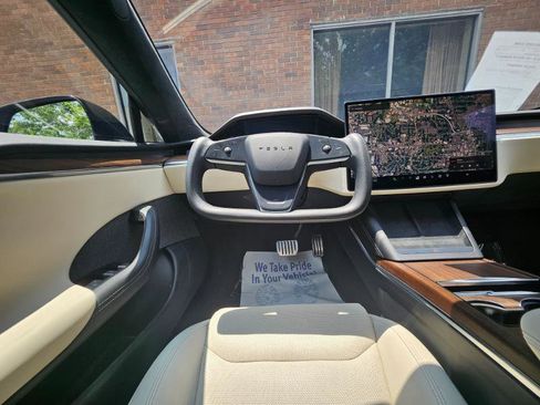 Used 2022 Tesla Model S AWD/4WD image 4
