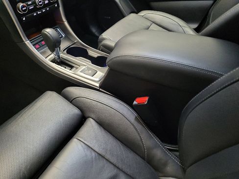 Used 2019 Subaru Ascent Limited w/ Popular Package #3 image 26