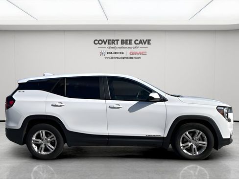 Certified 2024 GMC Terrain SLE image 11