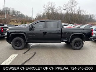 Used 2025 Chevrolet Silverado 2500 ZR2 w/ Technology Package video 2