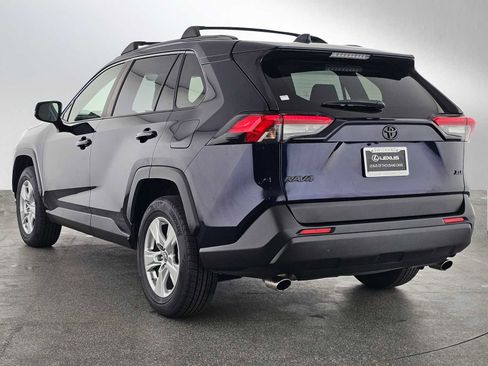 Used 2019 Toyota RAV4 XLE w/ Convenience Package image 5