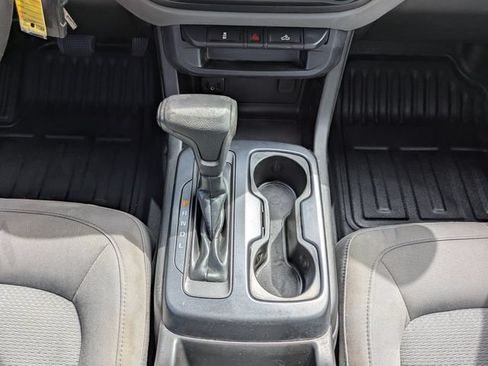 Used 2019 Chevrolet Colorado W/T RWD image 19