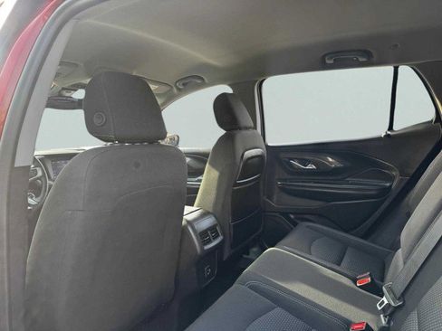 Used 2024 GMC Terrain SLE image 36