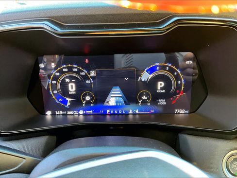 Used 2024 Chevrolet Colorado Z71 w/ Z71 Convenience Package 2 image 24