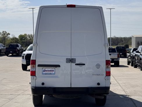 Used 2020 Nissan NV 2500 SV RWD image 5