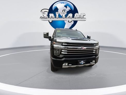 Used 2020 Chevrolet Silverado 2500 High Country w/ Technology Package image 7