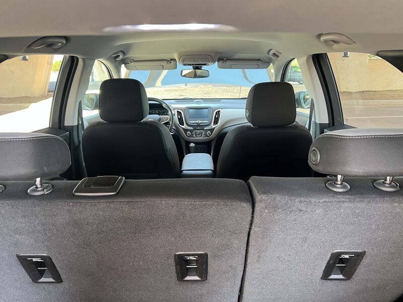 Used 2018 Chevrolet Equinox LS AWD/4WD image 26