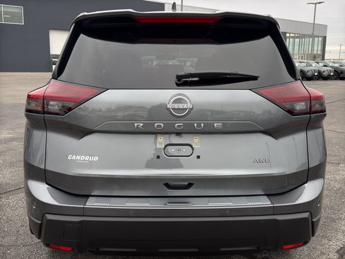 New 2026 Nissan Rogue SV image 7