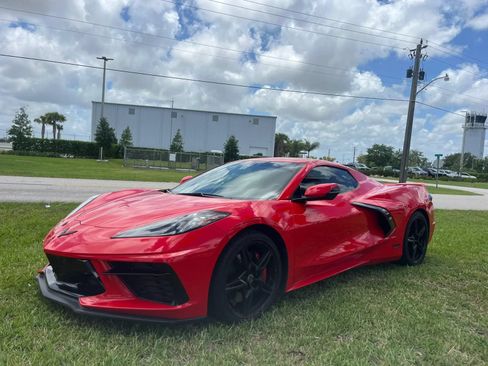 Used 2023 Chevrolet Corvette Stingray Convertible w/ Z51 Performance Package RWD image 2