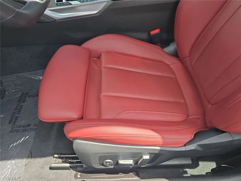 Used 2025 BMW M240i Coupe RWD image 13