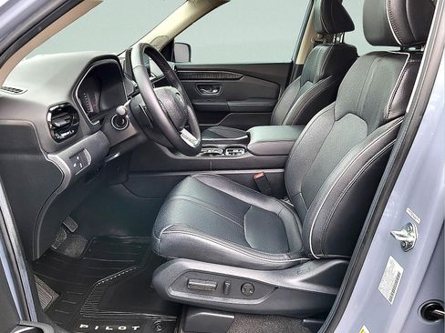 Used 2024 Honda Pilot Elite image 16