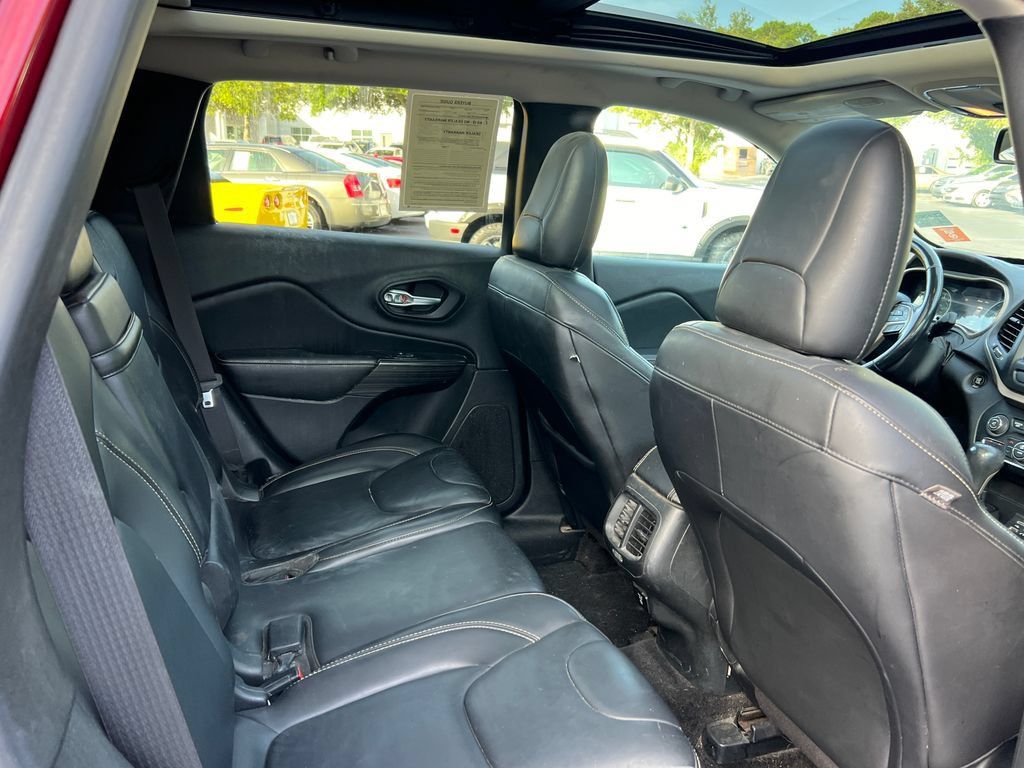 Used 2015 Jeep Cherokee Limited AWD/4WD image 13