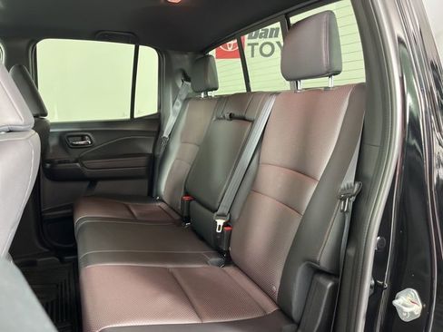 Used 2023 Honda Ridgeline Black Edition image 16