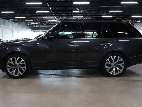 Used 2019 Land Rover Range Rover HSE image 2