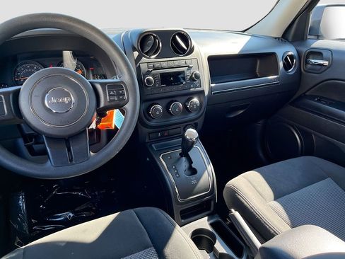 Used 2017 Jeep Patriot Sport w/ Power Value Group image 19