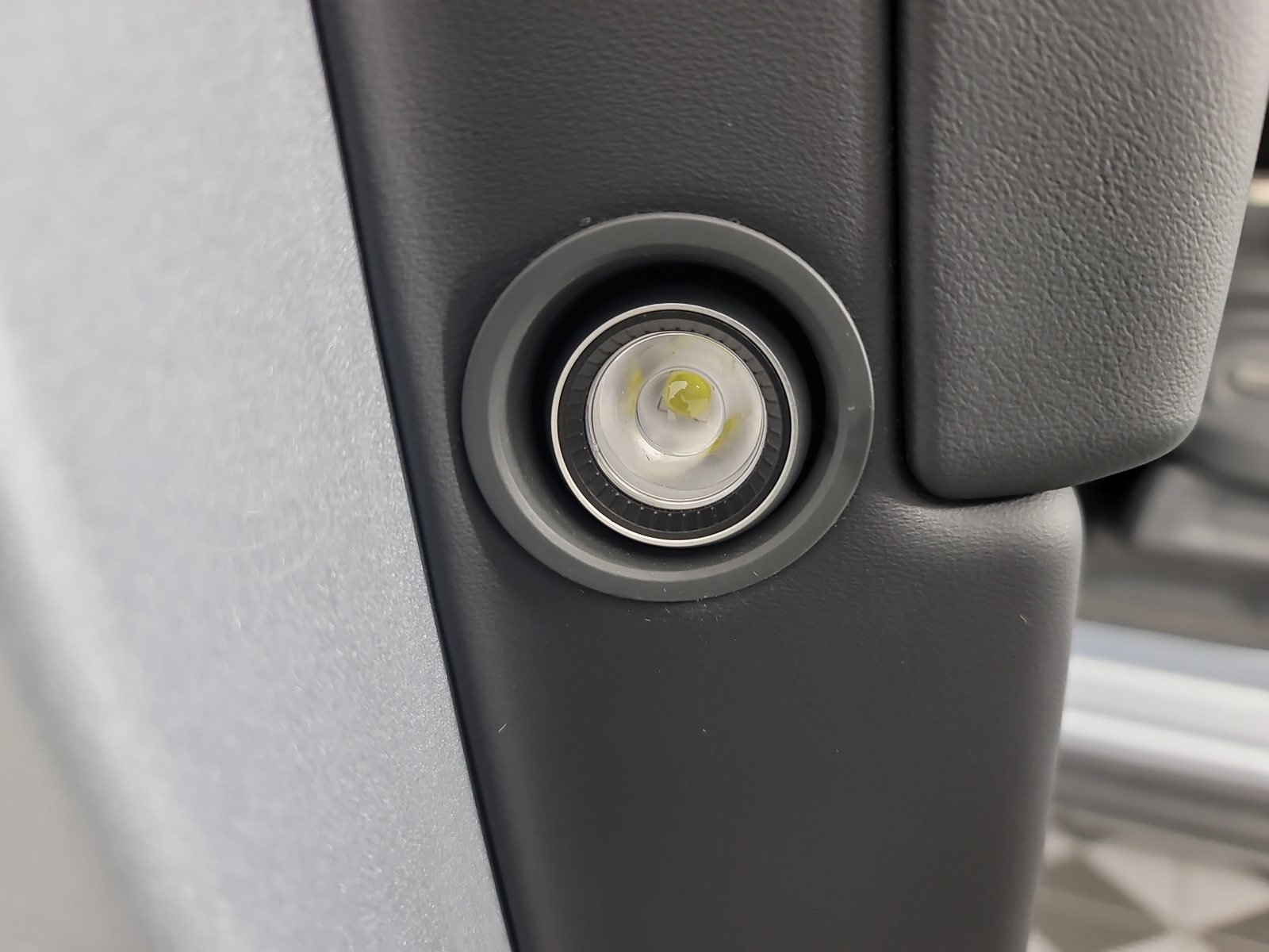 Used 2023 Rivian R1T Adventure Dual AWD/4WD image 30