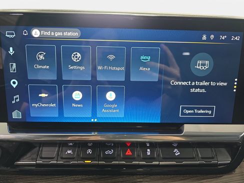 Used 2025 Chevrolet Silverado 1500 LT Trail Boss w/ Convenience Package II AWD/4WD image 21