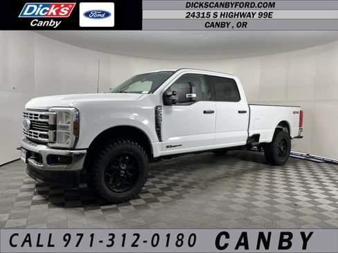 Used 2024 Ford F350 XLT image 1