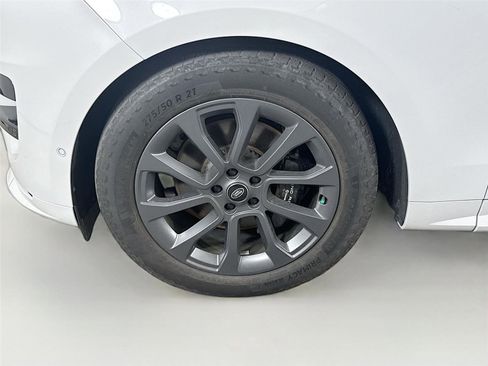 Used 2024 Land Rover Range Rover Sport Dynamic SE image 9