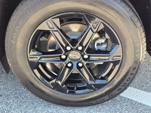 Used 2023 Chevrolet Blazer LT w/ Midnight/Sport Edition FWD image 9