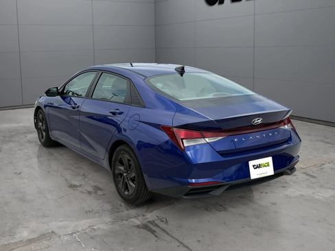 Used 2021 Hyundai Elantra SEL w/ Convenience Package FWD image 8