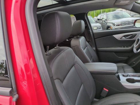 Used 2022 Chevrolet Blazer LT w/ Sound & Technology Package FWD image 39