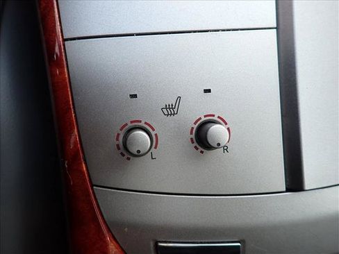 Used 2006 Toyota Avalon XLS FWD image 18