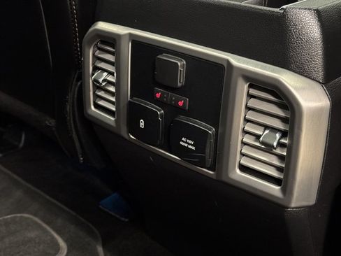 Used 2018 Ford F150 Platinum w/ Equipment Group 701A Luxury AWD/4WD image 19