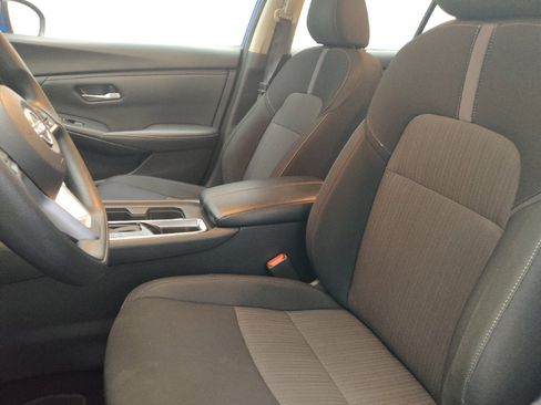 Used 2025 Nissan Sentra SV FWD image 17