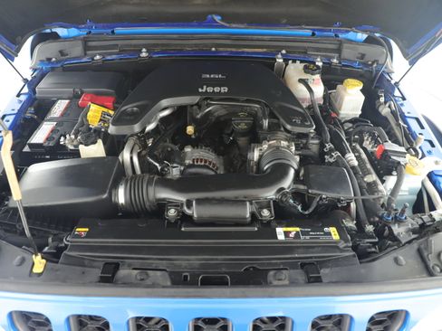 Certified 2021 Jeep Gladiator Mojave image 6