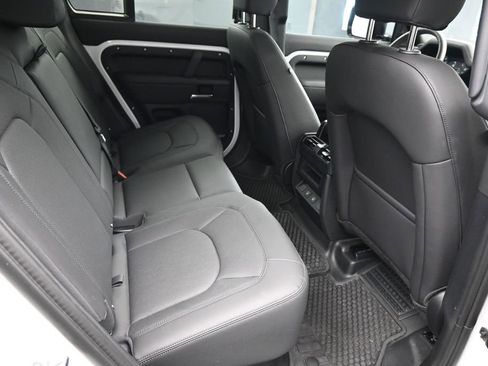 Used 2025 Land Rover Defender 110 S AWD/4WD image 8